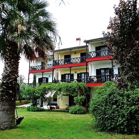 Apartments Karpetis a green paradise Psakoudia Buitenkant foto