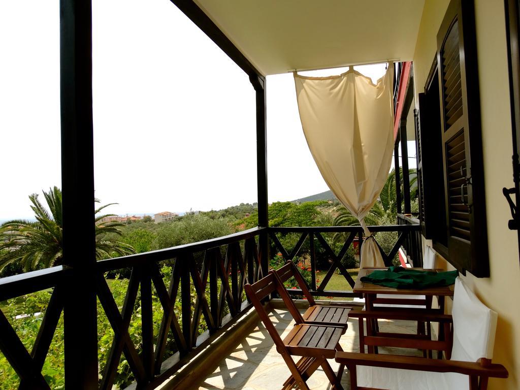 Apartments Karpetis a green paradise Psakoudia Kamer foto