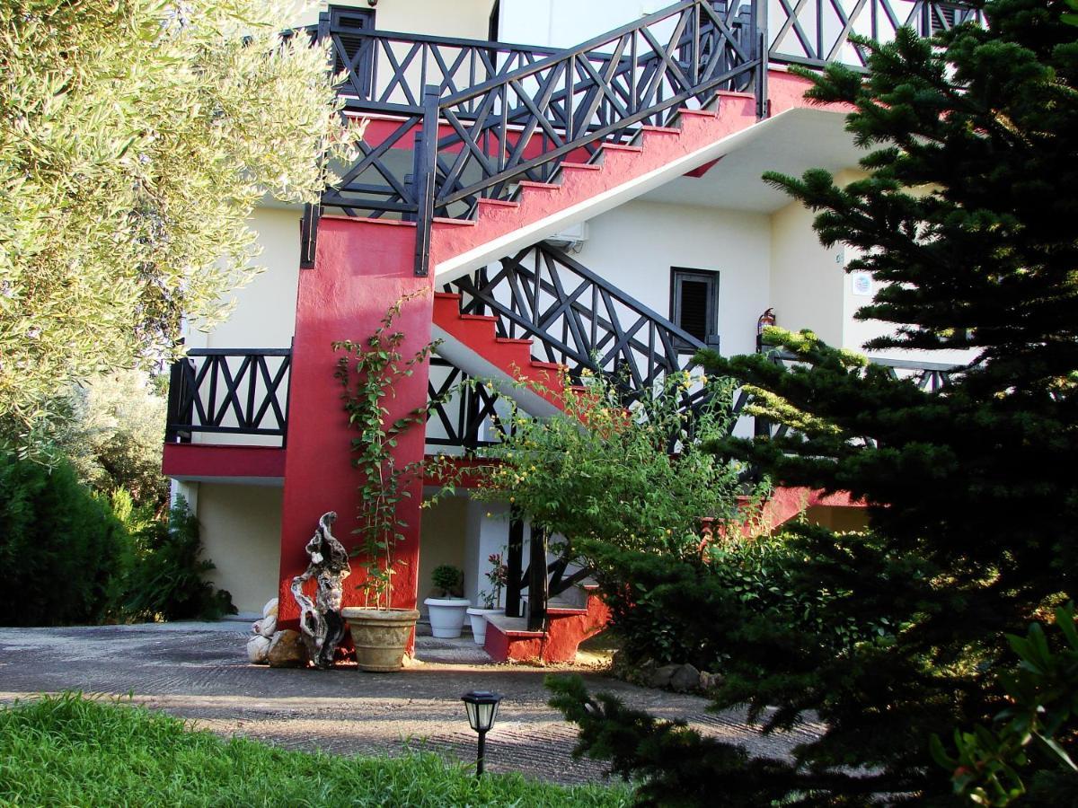 Apartments Karpetis a green paradise Psakoudia Buitenkant foto
